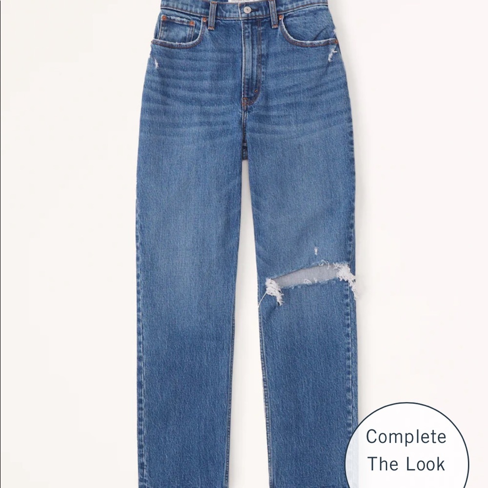 Curve Love Ultra High Rise 90s Straight
ean